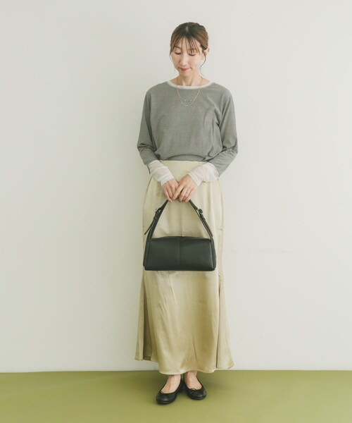 ITEMS URBANRESEARCH（アイテムズ アーバンリサーチ）の「ソデチュールロングスリーブカットソー（Tシャツ/カットソー・レディース・BRN/OFF/BORDER・FREE）」の21枚目の写真