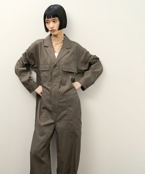 ADAM ET ROPE'（アダムエロペ）の「【Le Minor for ADAM ET ROPE'】別注 COMBINAISON AR（サロペット/オーバーオール・レディース・ブラウン/ネイビー・F）」の3枚目の写真