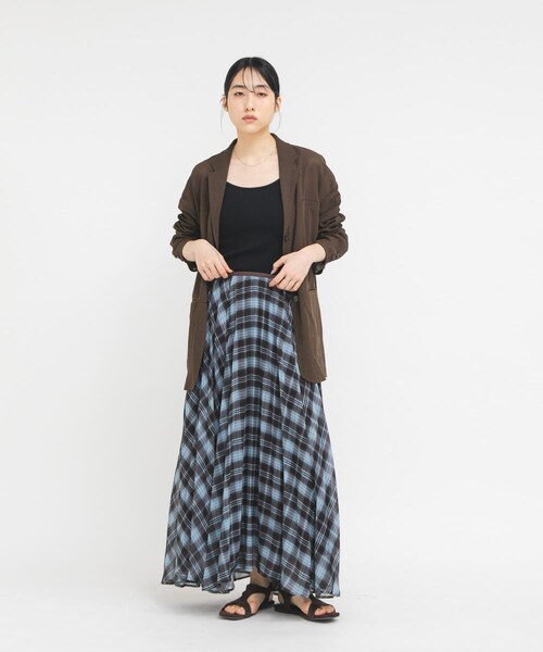 KBF(ケイビーエフ)の「サーキュラーチェックプリーツスカート(スカート・レディース・BLACK×IVO/BROWN×BLU/RED×IVORY・One)」の22枚目の写真