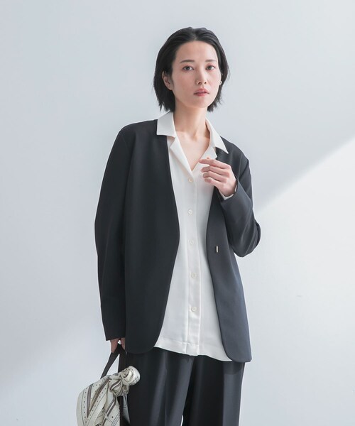 URBAN RESEARCH ROSSO（アーバンリサーチロッソ）の「ストレッチツイルノーカラージャケット（ノーカラージャケット・レディース・L.BEIGE/BLACK・36/38）」の8枚目の写真