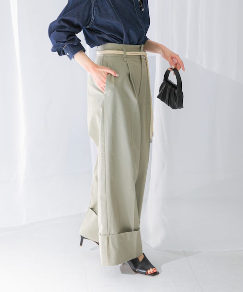 URBAN RESEARCH ROSSO（アーバンリサーチロッソ）の「ベルト付ロールアップパンツ（その他パンツ・レディース・light/off・36/38）」の2枚目の写真