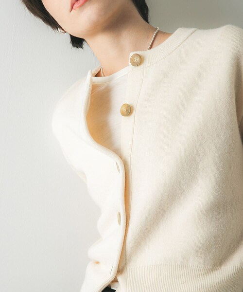 URBAN RESEARCH（アーバンリサーチ）の「ウールカシミヤショルダーパッドカーディガン（カーディガン/ボレロ・レディース・GRAY/BLACK/OFF・FREE）」の6枚目の写真