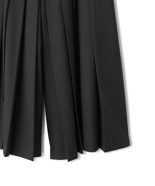 ADAM ET ROPE'(アダムエロペ)の「【AMOMENTO(アモーメント)】PLEATED WOOL CULOTTE(スカート・レディース・グレー・0/1)」の8枚目の写真