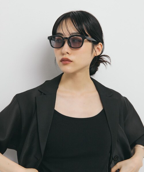 KBF（ケイビーエフ）の「ウェリントンフレームサングラス（メガネ・レディース・BROWN/BLACK/BLUE GRAY・one）」の5枚目の写真
