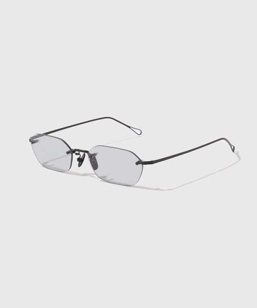 ADAM ET ROPE'（アダムエロペ）の「【A.D.S.R./エーディーエスアール】VATH（サングラス・メンズ・ブラック/シルバー・F）」の4枚目の写真