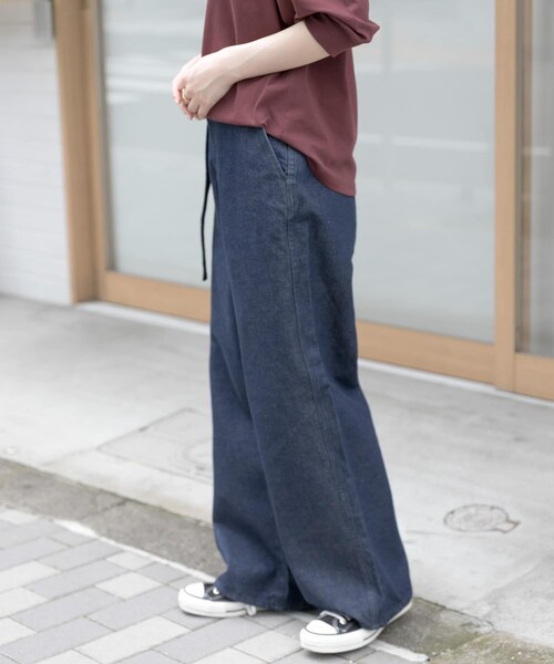 URBAN RESEARCH DOORS(アーバンリサーチドアーズ)の「FORK&SPOON JFデニムベルトセットルーズパンツ(デニムパンツ・レディース・ONEWASH/BLUE・1/2)」の8枚目の写真