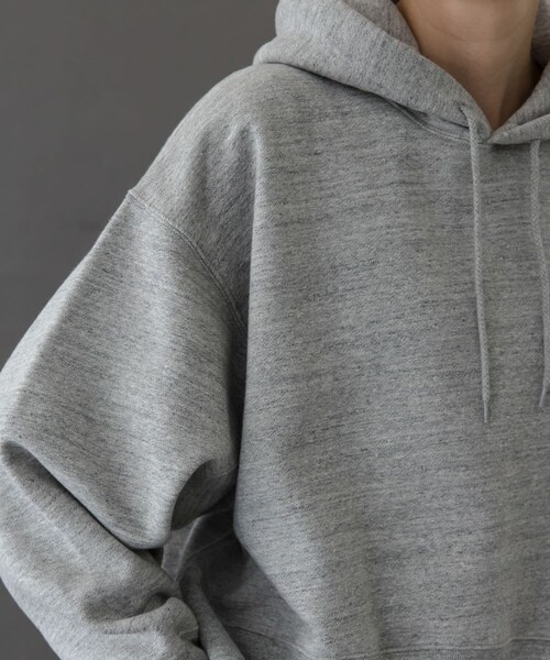 URBAN RESEARCH DOORS(アーバンリサーチドアーズ)の「FORK&SPOON リサイクル裏毛クロップドフーディー(パーカー・レディース・OATMEAL/NAVY/TOPGRAY・1)」の13枚目の写真