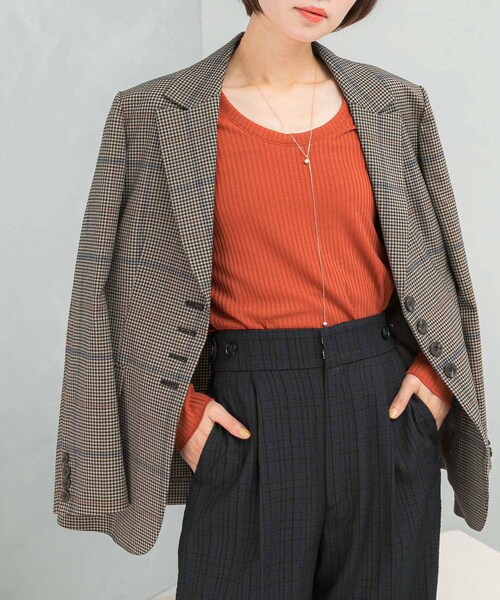 URBAN RESEARCH ROSSO（アーバンリサーチロッソ）の「Uネックリブプルオーバー（Tシャツ/カットソー・レディース・OFF WHITE/RED/BLACK・FREE）」の17枚目の写真