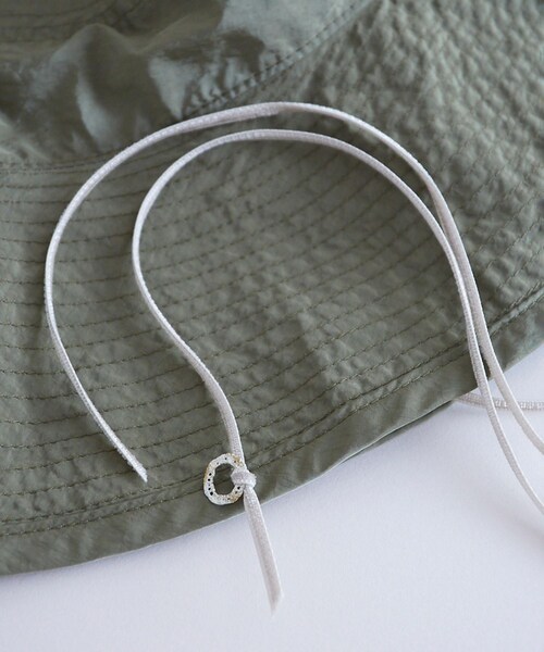 ADAM ET ROPE'(アダムエロペ)の「【J'aDoRe・一部店舗限定】【chisaki(チサキ)】Hana(ハット・レディース・ホワイト系/オリーブ・F)」の22枚目の写真