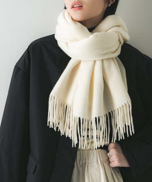 URBAN RESEARCH(アーバンリサーチ)の「ウールカシミヤストール(ストール/ショール・レディース・IVORY/RED/BEIGECHECK/GREENCHECK・-)」の1枚目の写真