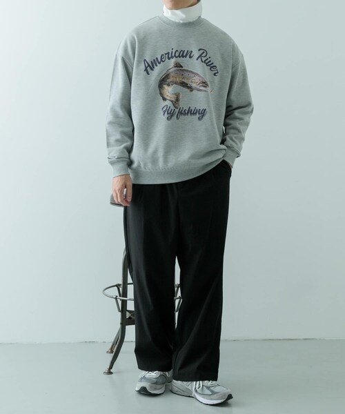 ITEMS URBANRESEARCH（アイテムズ アーバンリサーチ）の「クルーネックスエット fishing（スウェット・メンズ・OML/GRY/BLK・M/L）」の14枚目の写真