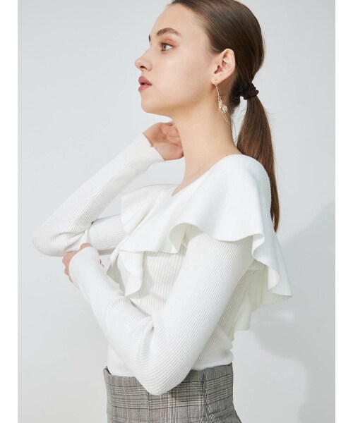 MERCURYDUO（マーキュリーデュオ）の「ロングスリーブラッフルコンパクトリブニット（ニット/セーター・レディース・ブラック/ピンク/ブルー/ベージュ/パープル/オフホワイト・F）」の17枚目の写真