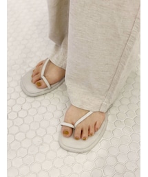 Ungrid | アシメフラットサンダル(サンダル)