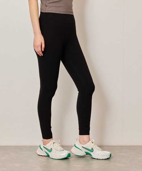 NERGY（ナージー）の「【VUORI】AllTheFeels Legging スポーツレギンス（レギンス/スパッツ・レディース・ブラック/ネイビー/パープル・M/S）」の20枚目の写真
