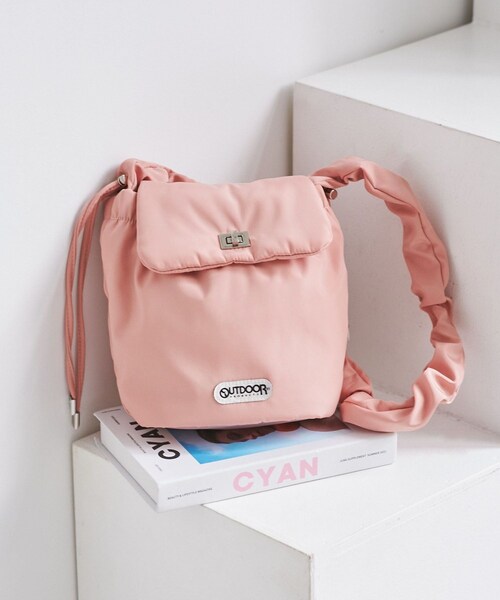 VIS(ビス)の「WEB限定追加【OUTDOOR PRODUCTS】VIS別注ドロストミニショルダーバッグ(ショルダーバッグ・レディース・ブラック/キナリ/ピンク系/ブラック系/オフホワイト/シルバー・F)」の16枚目の写真