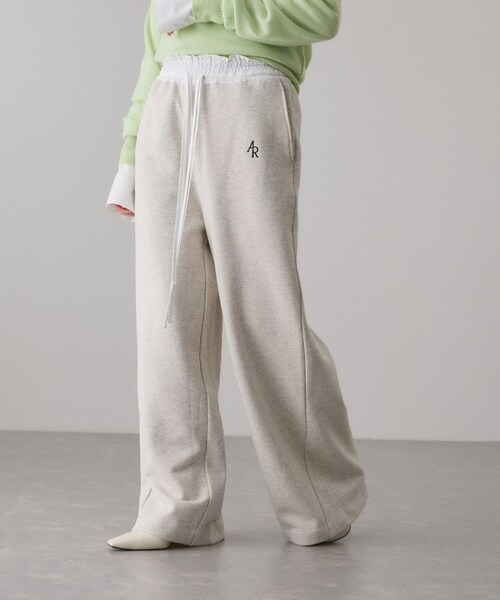 ADAM ET ROPE'（アダムエロペ）の「コンビウエストスウェットイージーパンツ（その他パンツ・レディース・グレー系/キナリ系・36/38）」の2枚目の写真