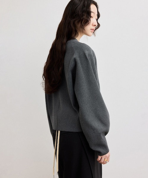 ADAM ET ROPE'(アダムエロペ)の「【WEB限定】・【サステナブル】セレクトネックカーディガン(カーディガン/ボレロ・レディース・チャコール/オフホワイト/キナリ/ネイビー/ネイビー系/ラベンダー・F)」の20枚目の写真