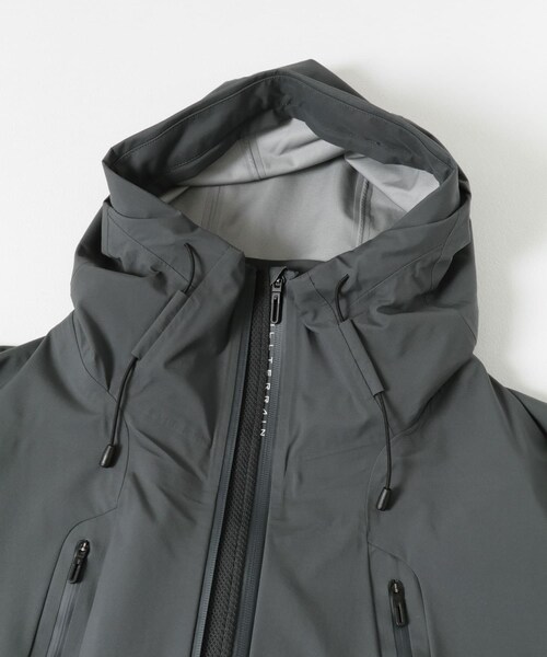 URBAN RESEARCH（アーバンリサーチ）の「『別注』DESCENTE ALLTERRAIN×URBAN RESEARCH　CREAS（マウンテンパーカー・メンズ・GRAPHITE・M/L/O）」の14枚目の写真