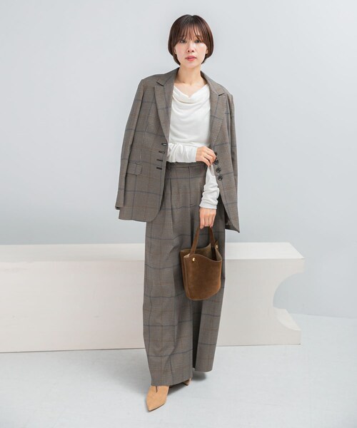 URBAN RESEARCH ROSSO（アーバンリサーチロッソ）の「2WAYネックオフショルプルオーバー（Tシャツ/カットソー・レディース・OFF WHITE/BROWN/BLACK・FREE）」の8枚目の写真