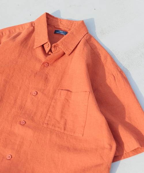 ITEMS URBANRESEARCH（アイテムズ アーバンリサーチ）の「『セットアップ対応』天然素材リネンコットンレギュラーカラー半袖シャツ（シャツ/ブラウス・メンズ・IVO/BRN/CHA/TERRACOTTA・M/L/XL）」の4枚目の写真
