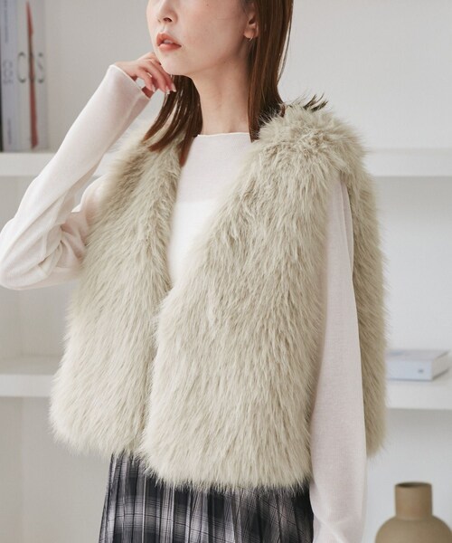 ROPE' PICNIC（ロペピクニック）の「ファーベスト（ベスト・レディース・ダークブラウン/ベージュ・F）」の14枚目の写真