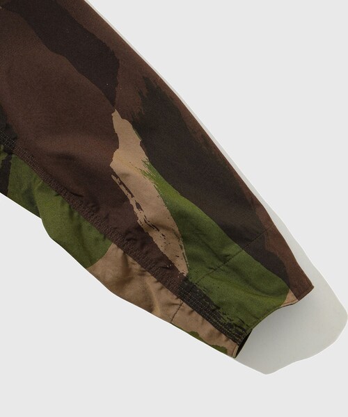 ADAM ET ROPE'（アダムエロペ）の「【blurhms/ブラームス】Brush Storoke Camo Coverall（カバーオール・メンズ・グリーン系・3/4）」の7枚目の写真