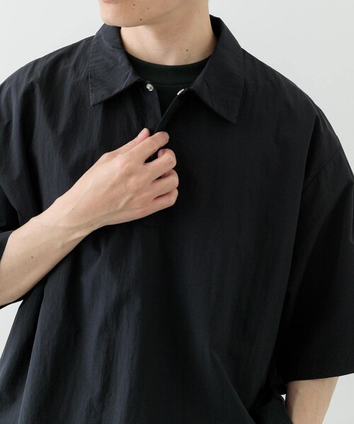 ITEMS URBANRESEARCH(アイテムズ アーバンリサーチ)の「『撥水/イージーケア/接触冷感/UVカット』タスランナイロンスナップボタンポロシャツ(ポロシャツ・メンズ・NVY/CHA/BLK・M/L)」の6枚目の写真
