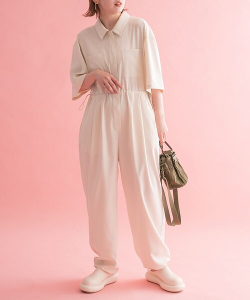 KBF(ケイビーエフ)の「コクーンWIDEジャンプスーツ(サロペット/オーバーオール・レディース・IVORY/L.KHAKI/CHARCOAL・one)」の9枚目の写真