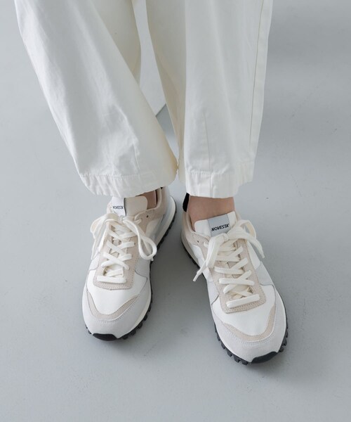 かぐれ（カグレ）の「NOVESTA　MARATHON TRAIL WHITE（スニーカー・レディース・WHITE・37/38/39/40）」の2枚目の写真