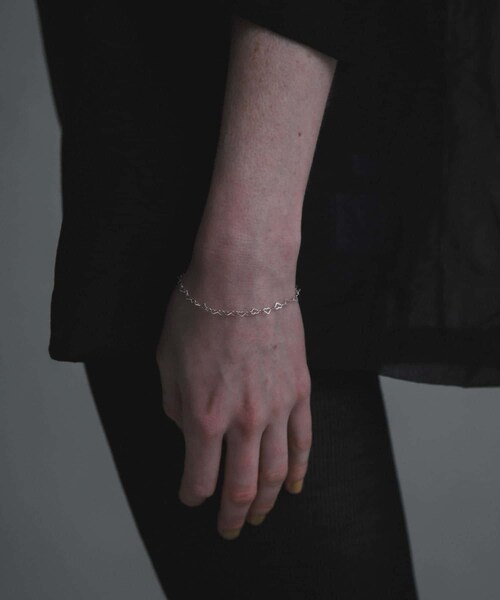 URBAN RESEARCH(アーバンリサーチ)の「decor『デコール』 Heartchain Bracelet(ブレスレット・レディース・SILVER・-)」の6枚目の写真