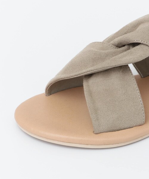 URBAN RESEARCH Sonny Label（アーバンリサーチサニーレーベル）の「フェイクスェードクロスサンダル（サンダル・レディース・ピンク/イエロー/ベージュ・22.5/23.5/24.5）」の6枚目の写真