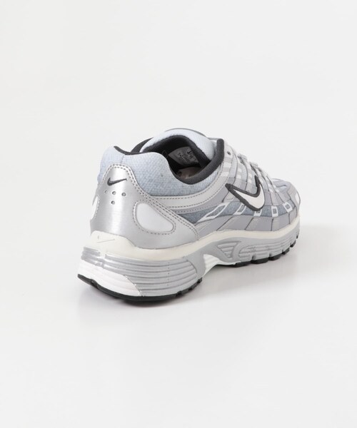 URBAN RESEARCH DOORS(アーバンリサーチドアーズ)の「NIKE P-6000(スニーカー・メンズ・M.SILVER・26/26.5/27/27.5/28/28.5)」の9枚目の写真