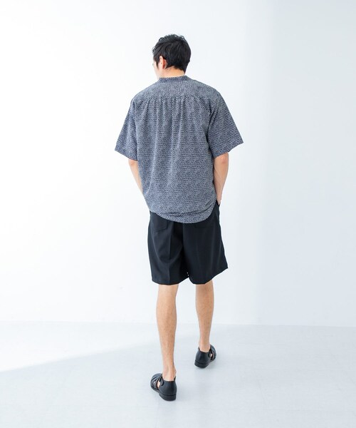 URBAN RESEARCH（アーバンリサーチ）の「PRINT BAND COLLAR SHIRTS（シャツ/ブラウス・メンズ・BLK×BEG/BLK×WHT/NVY×BRN・M/L）」の22枚目の写真