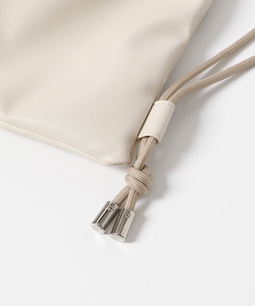 URBAN RESEARCH Sonny Label（アーバンリサーチサニーレーベル）の「エンボスロゴナップサック（バックパック/リュック・レディース・ブラック/アイボリー・one）」の12枚目の写真