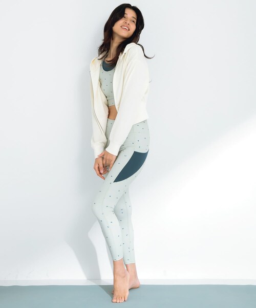 URBAN RESEARCH Sonny Label（アーバンリサーチサニーレーベル）の「SLAB　Short Zip Parka（パーカー・レディース・オフ/オートミール/杢グレー・FREE）」の9枚目の写真