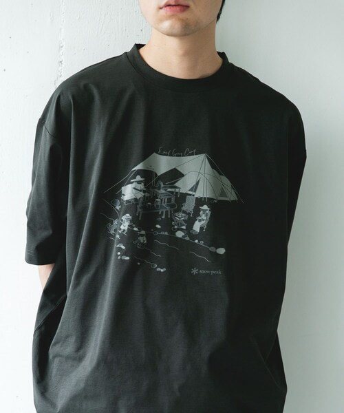 URBAN RESEARCH DOORS(アーバンリサーチドアーズ)の「『別注』Snow Peak Apparel×DOORS WA/AC FAMILY CAMP T-SHIRTS(Tシャツ/カットソー・メンズ・WHITE/CHARCOAL/BROWN/FOLIAGE・M/L/XL)」の20枚目の写真