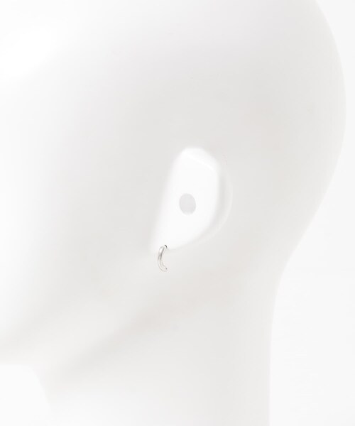 URBAN RESEARCH(アーバンリサーチ)の「decor『デコール』 LINE PIERCE(ピアス(両耳用)・レディース・SILVER・-)」の4枚目の写真