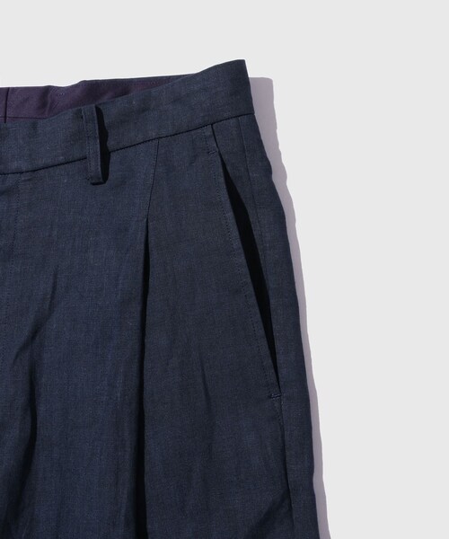 ADAM ET ROPE'(アダムエロペ)の「【URU/ウル】1 TUCK PANTS(その他パンツ・メンズ・ライトグレー/ネイビー・1/2)」の8枚目の写真