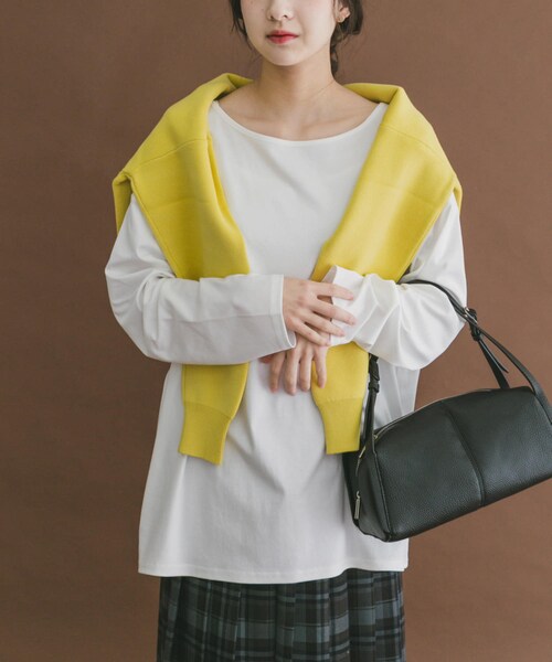 ITEMS URBANRESEARCH（アイテムズ アーバンリサーチ）の「シルケットボートネックロンTシャツ（Tシャツ/カットソー・レディース・WHT/BLK/CHA・Free）」の5枚目の写真