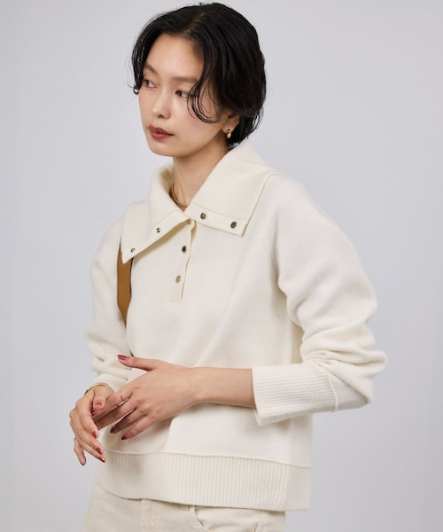 ROPE'(ロペ)の「接結ウールドットボタンハイネックニット/イージーケア(ニット/セーター・レディース・ブラック/レッド/オフホワイト・F)」の5枚目の写真