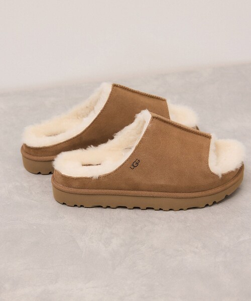 ADAM ET ROPE'(アダムエロペ)の「【UGG(アグ)】W GREENPORT SLIDE(サンダル・レディース・キャメル/ベージュ・23/24/25)」の1枚目の写真