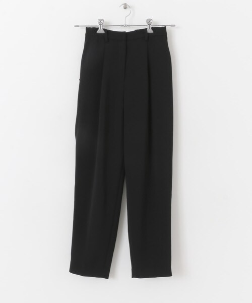 URBAN RESEARCH ROSSO（アーバンリサーチロッソ）の「CHIGNON　チャーム付テーパードパンツ（その他パンツ・レディース・LBEIGE/BLACK・36/38）」の4枚目の写真