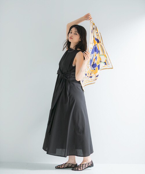 URBAN RESEARCH ROSSO（アーバンリサーチロッソ）の「リネン混リボンドレス（ワンピース・レディース・BLACK/VANILLA/GREEN/P/BLUE・Free）」の17枚目の写真