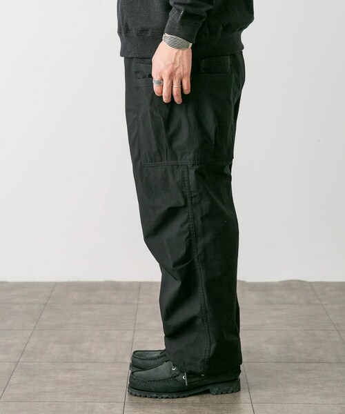 URBAN RESEARCH DOORS(アーバンリサーチドアーズ)の「SASSAFRAS Overgrown Pants(その他パンツ・メンズ・Black/Gray・S/M/L)」の5枚目の写真