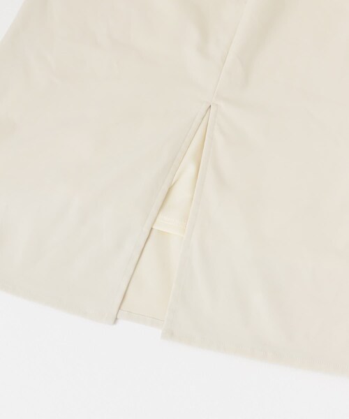 URBAN RESEARCH Sonny Label（アーバンリサーチサニーレーベル）の「ドットアソートストレートスカート（スカート・レディース・ドット/チャコール/アイボリー・FREE）」の12枚目の写真