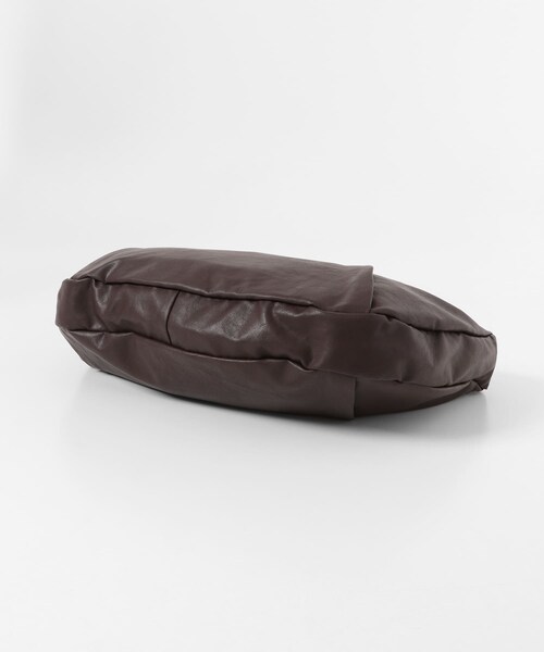 SENSE OF PLACE by URBAN RESEARCH(センスオブプレイスバイアーバンリサーチ)の「コクーンショルダーバッグ(ショルダーバッグ・メンズ・BLACK/BROWN/KHAKI・one)」の18枚目の写真