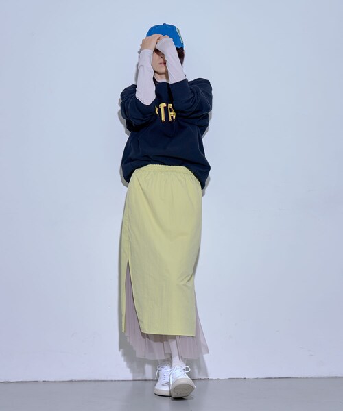 THE GOODLAND MARKET（ザグッドランドマーケット）の「『別注』MIDIUMISOLID×TGM　RE Nylon layered skirt（スカート・レディース・BEIGE/Y.GREEN/BLACK・FREE）」の20枚目の写真