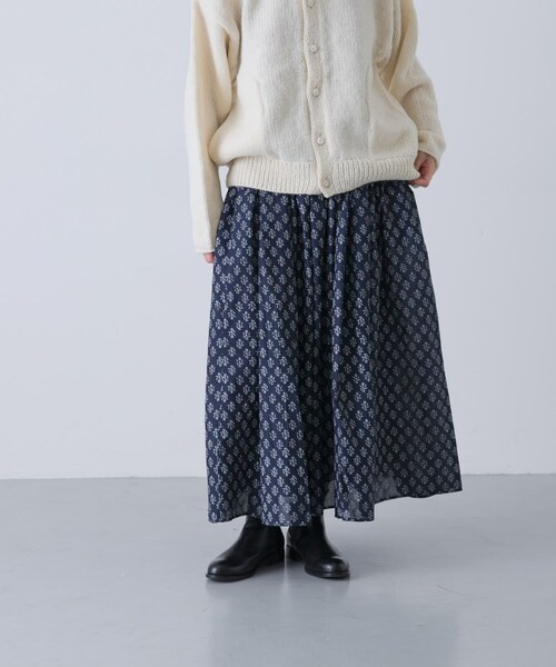かぐれ（カグレ）の「maison de soil　FLOWER BLOCK PRINT SKIRT（スカート・レディース・NVY/OLV・2）」の5枚目の写真