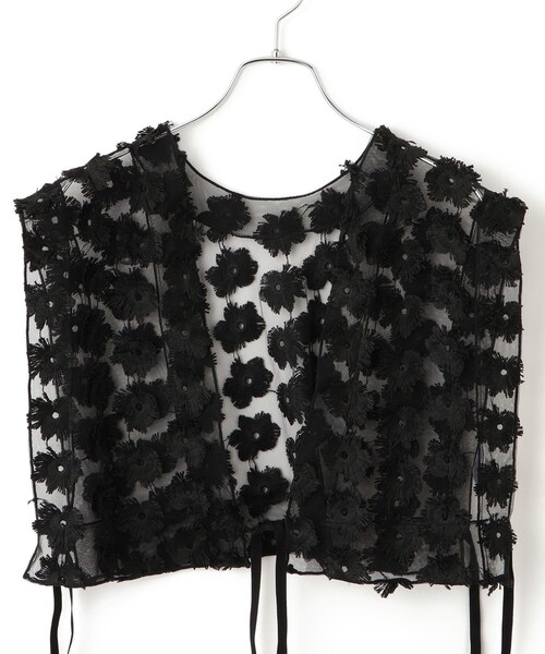 ADAM ET ROPE'(アダムエロペ)の「フラワーチュール2WAYトップス(シャツ/ブラウス・レディース・ブラック/ホワイト・F)」の19枚目の写真