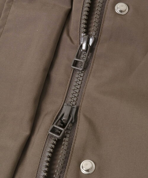 URBAN RESEARCH ROSSO（アーバンリサーチロッソ）の「ELENDEEK　DRAWSTRING MOUNTAIN PARKA（マウンテンパーカー・レディース・O.WHT/BRN・Free）」の17枚目の写真